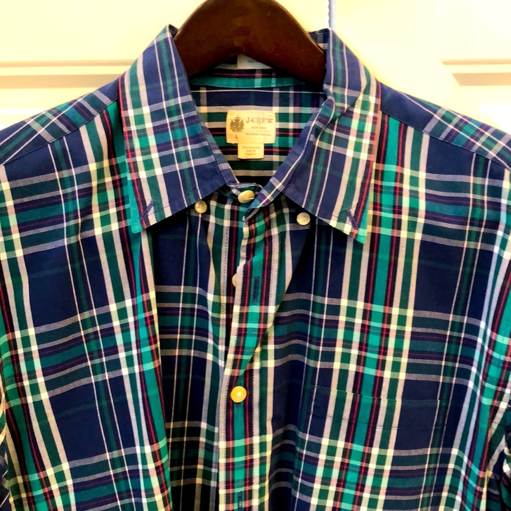 J Crew - Men’s L Tailored Fit - Washed Casual Long-Sleeve Button-Down Shirt